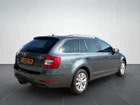 Škoda Octavia (2017) thumbnail 6
