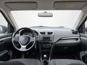 Suzuki Swift (2015) thumbnail 7