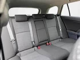 Toyota Avensis (2011) thumbnail 20