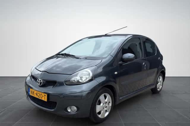 Toyota Aygo (2009) thumbnail 4