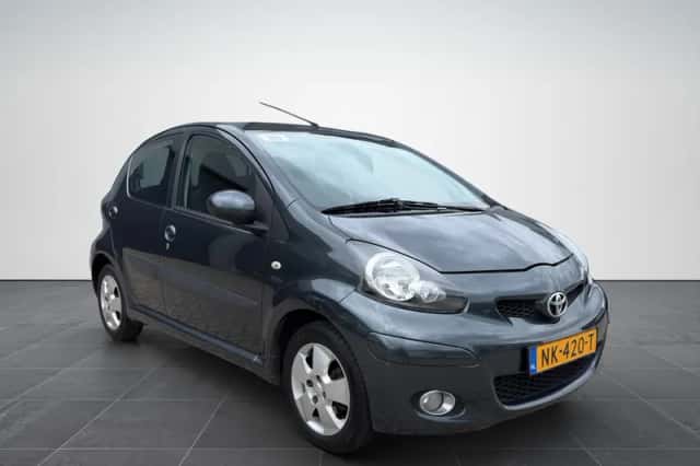 Toyota Aygo (2009) thumbnail 1