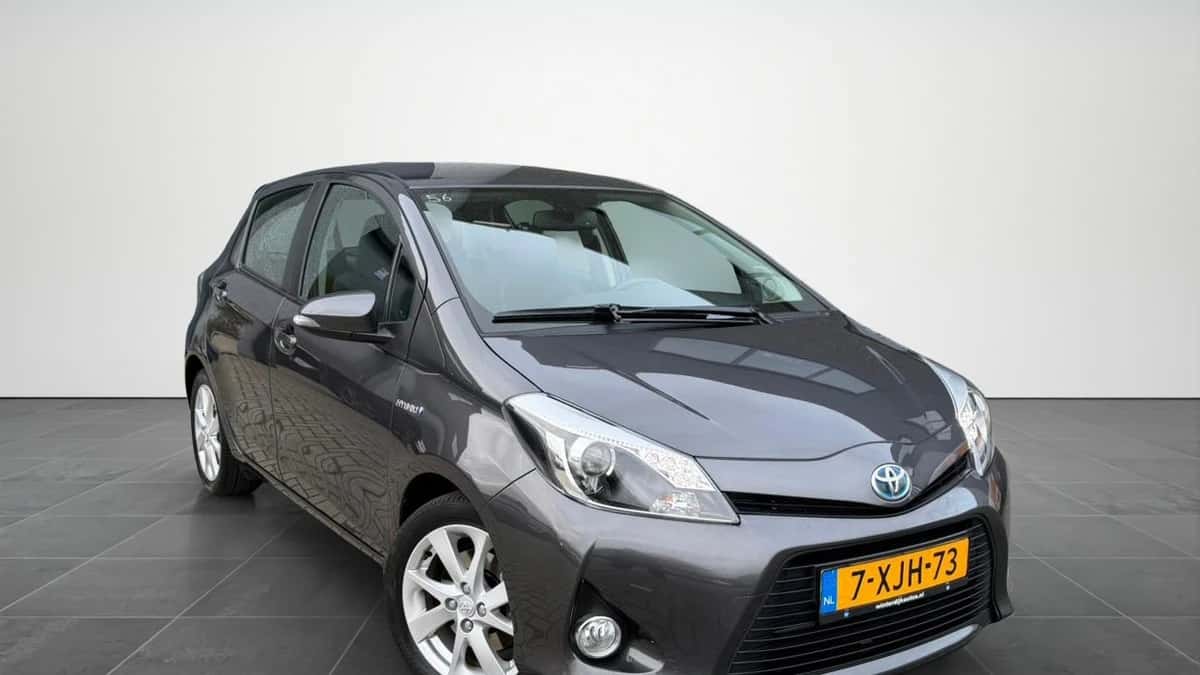 Toyota Yaris (2014) — foto 1