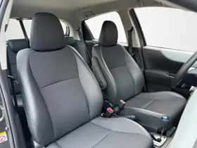 Toyota Yaris (2014) thumbnail 19
