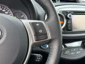 Toyota Yaris (2014) thumbnail 9