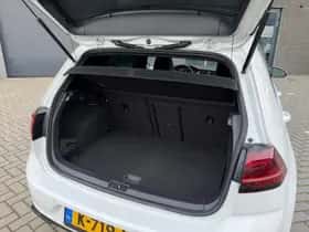 Volkswagen Golf (2019) thumbnail 15