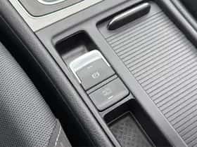 Volkswagen Golf (2013) thumbnail 16