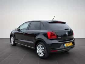 Volkswagen Polo (2015) thumbnail 2