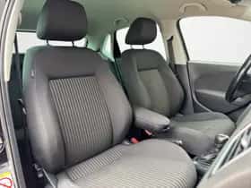 Volkswagen Polo (2013) thumbnail 12