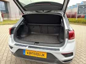 Volkswagen T-Roc (2018) thumbnail 17