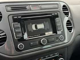 Volkswagen Tiguan (2012) thumbnail 17