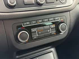 Volkswagen Tiguan (2012) thumbnail 19