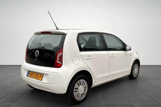 Volkswagen Up! (2013) thumbnail 5