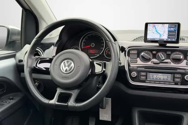 Volkswagen Up! (2014) thumbnail 4