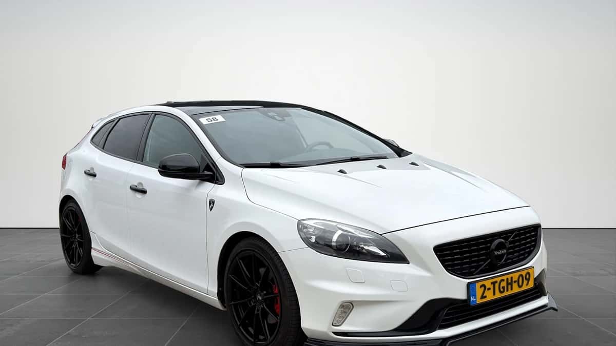 Volvo V40 (2014) — foto 1