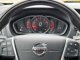 Volvo V40 (2014) thumbnail 12
