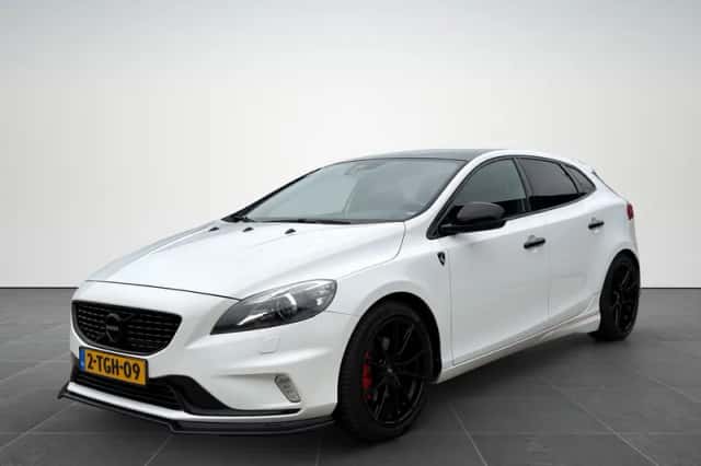 Volvo V40 (2014) thumbnail 6