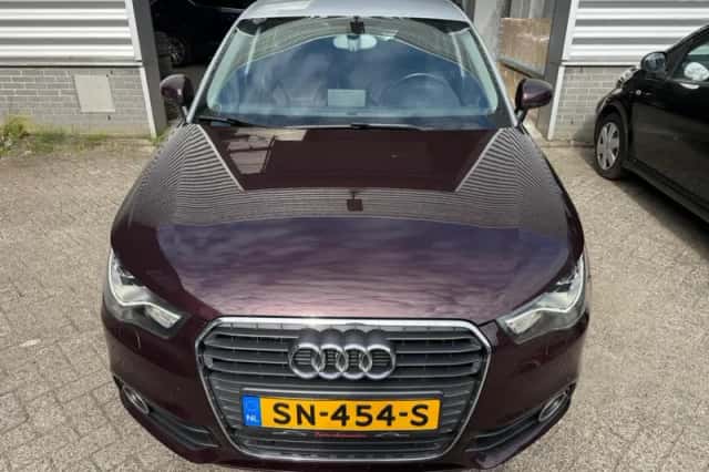 Audi A1 (2012) thumbnail 2