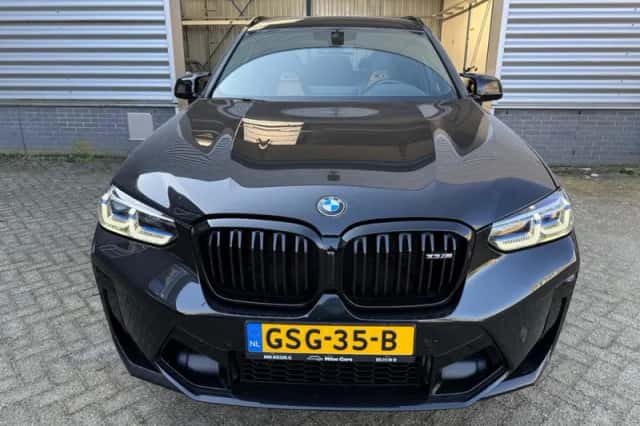BMW X3 (2021) thumbnail 2