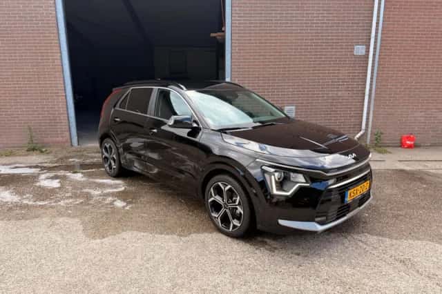 Kia Niro (2024) thumbnail 1