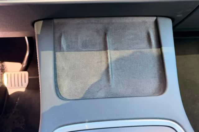 Tesla Model Y (2022) thumbnail 5