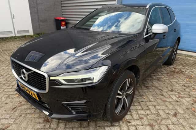 Volvo XC60 (2019) thumbnail 1