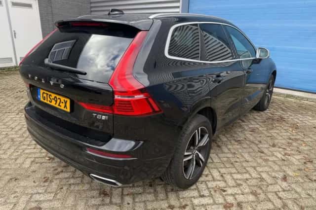 Volvo XC60 (2019) thumbnail 4