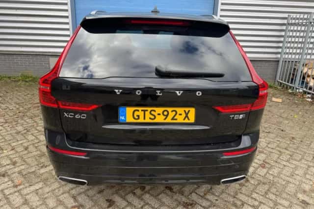 Volvo XC60 (2019) thumbnail 5