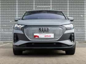 Audi Q4 (2023) thumbnail 2