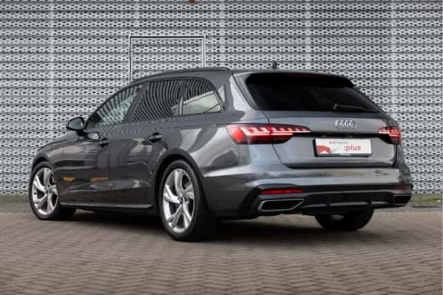 Audi A4 (2021) thumbnail 4