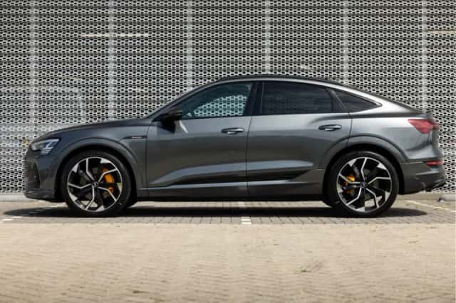 Audi e-tron (2022) thumbnail 3