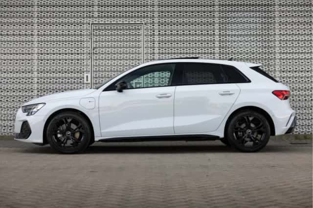Audi A3 (2025) thumbnail 3