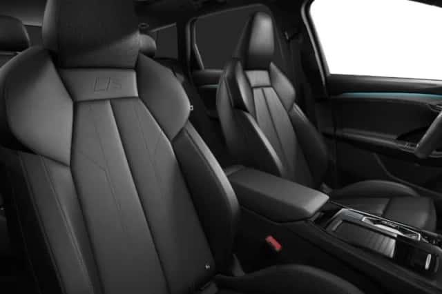 Audi Q6 e-tron (2025) thumbnail 4