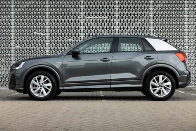 Audi Q2 (2022) thumbnail 3