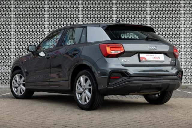 Audi Q2 (2022) thumbnail 4