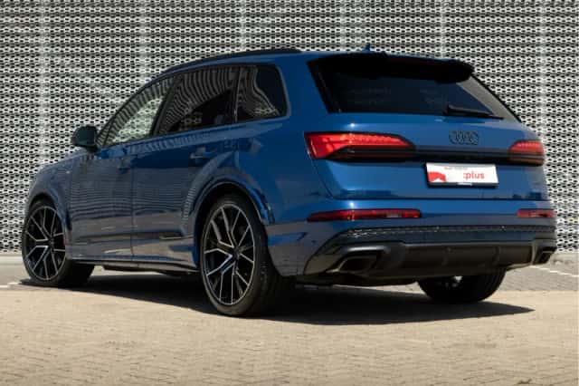 Audi Q7 (2025) thumbnail 4