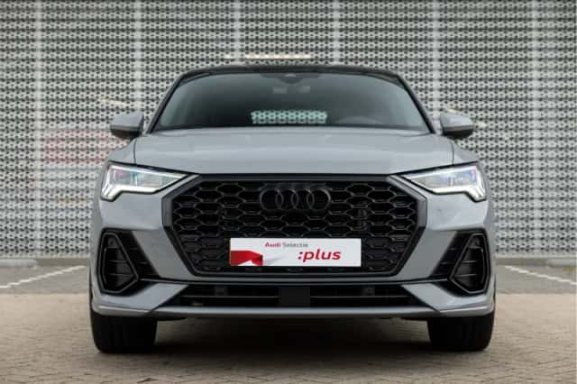 Audi Q3 (2024) thumbnail 2