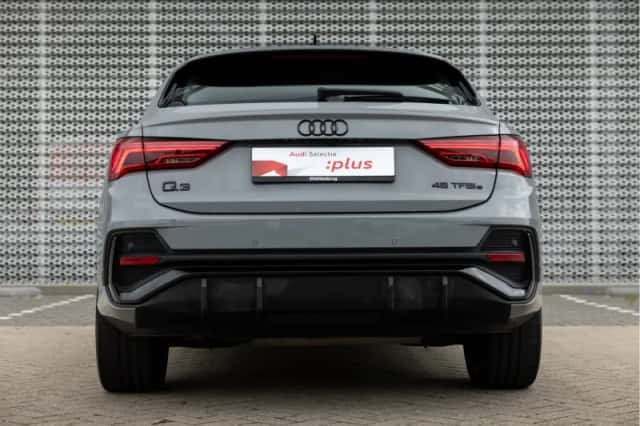 Audi Q3 (2024) thumbnail 6