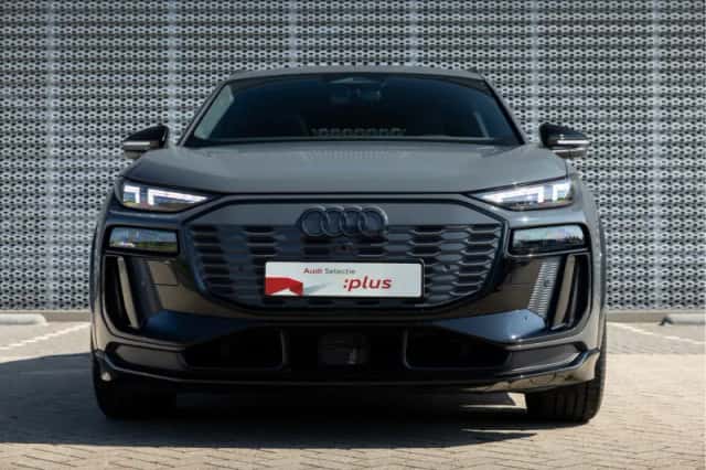 Audi SQ6 e-tron (2025) thumbnail 2