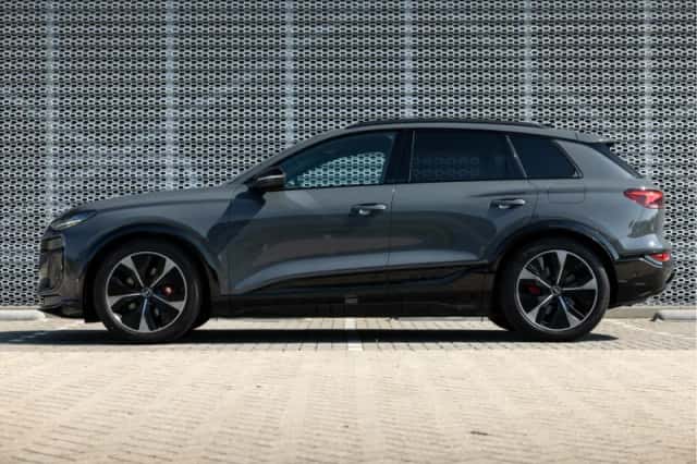 Audi SQ6 e-tron (2025) thumbnail 3