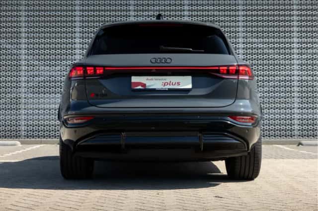 Audi SQ6 e-tron (2025) thumbnail 6
