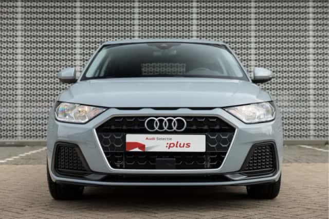 Audi A1 (2025) thumbnail 2