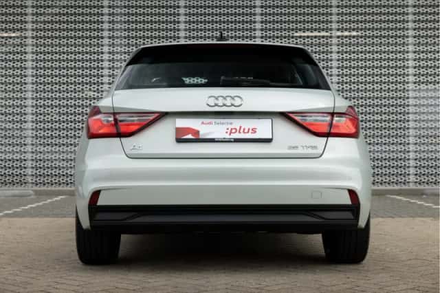 Audi A1 (2023) thumbnail 6