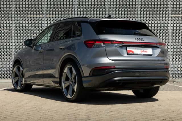 Audi Q4 e-tron (2024) thumbnail 4