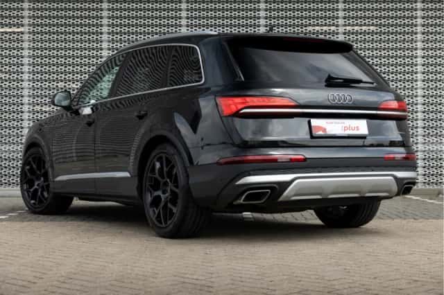 Audi Q7 (2025) thumbnail 4