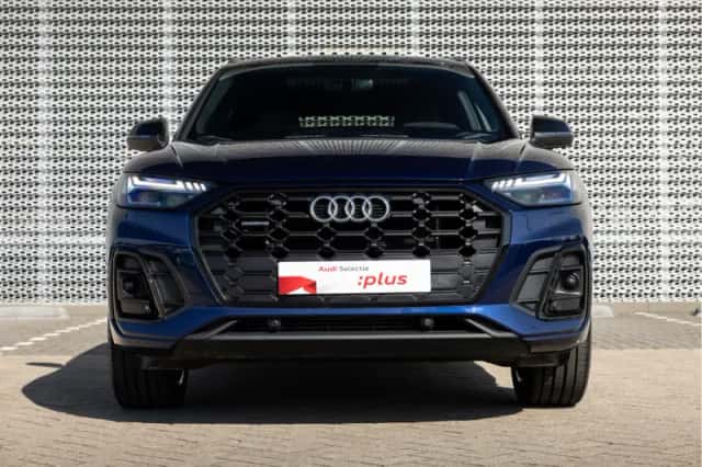 Audi Q5 (2023) thumbnail 2