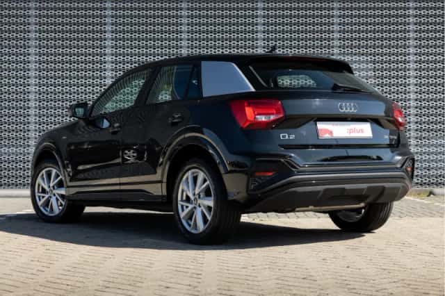 Audi Q2 (2022) thumbnail 4