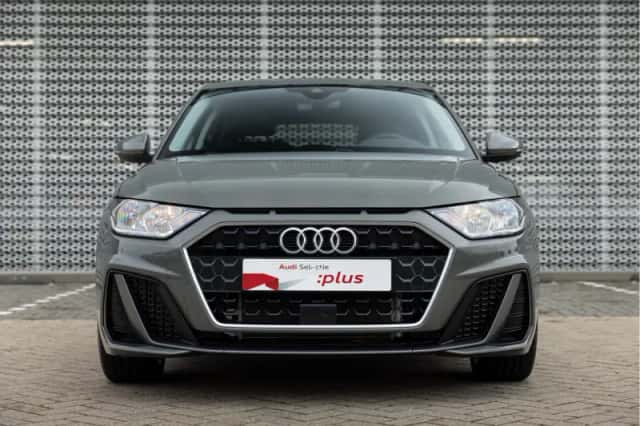 Audi A1 (2025) thumbnail 2