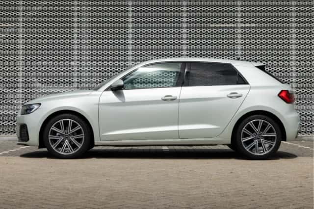 Audi A1 (2025) thumbnail 3