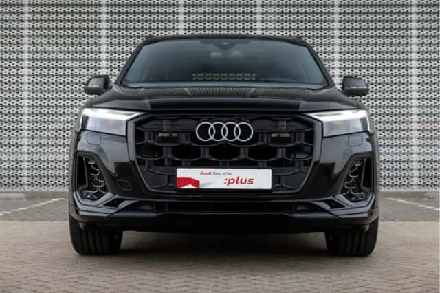 Audi Q7 (2025) thumbnail 2