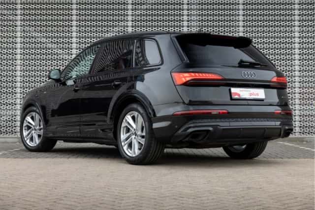 Audi Q7 (2025) thumbnail 4